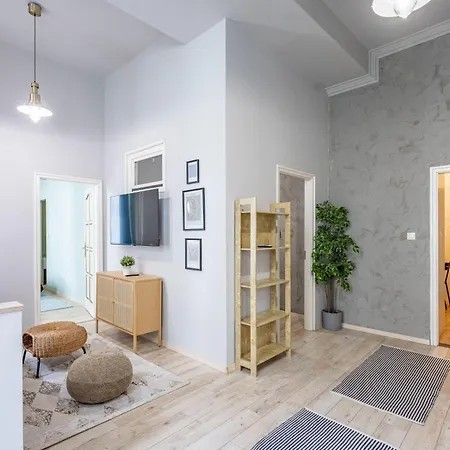 Hidden Gem With Terrace On The Andrassy Fashion Road * Budapest