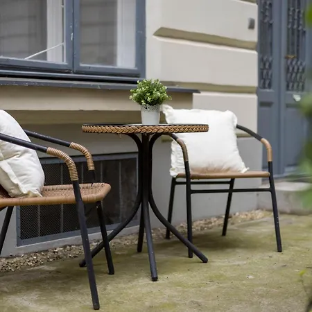 Hidden Gem With Terrace On The Andrassy Fashion Road Apartment Budapest